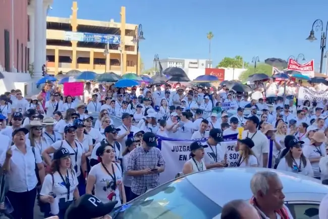 Marchan contra la reforma judicial