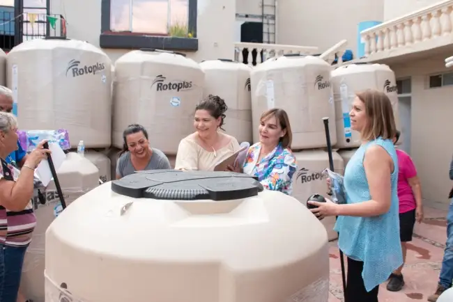 Entrega Primera Dama apoyos a 50 familias nogalenses