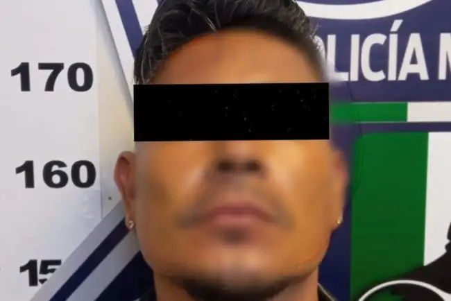 Consignan a hombre que amenazó con cuchillo en hospital