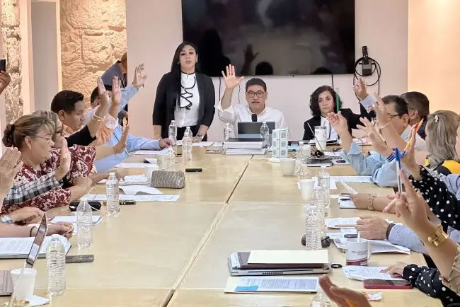 Realizan sesión de Cabildo