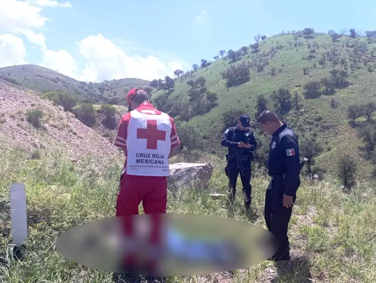Descubren cuerpo sin vida en carretera de periférico Oriente