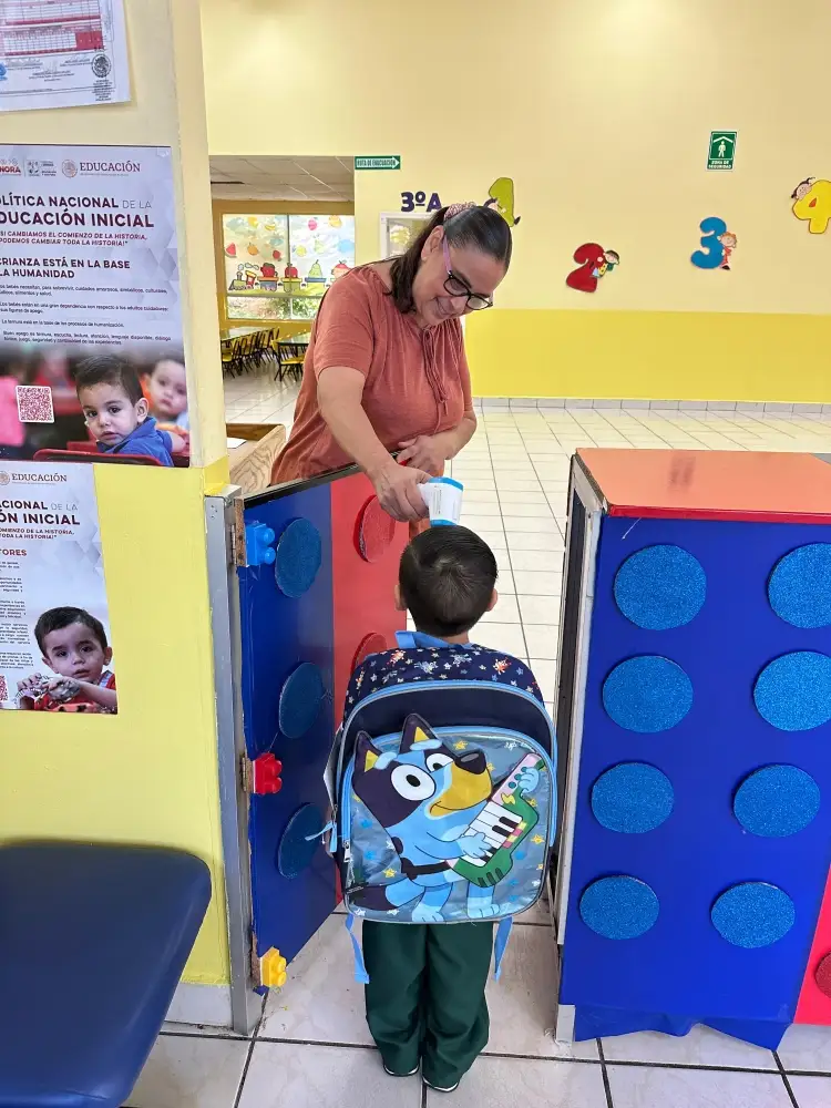 Regresan a clases más de 40 mil estudiantes en esta frontera