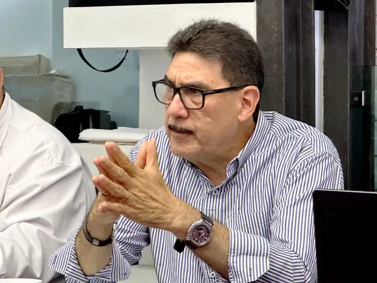 Realiza Alcalde gira de trabajo para traer más beneficios a esta frontera