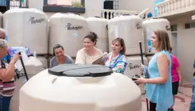 Entrega Primera Dama apoyos a 50 familias nogalenses