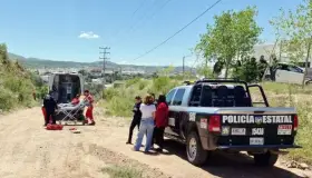 Auxilian a persona golpeada en la colonia Álamos