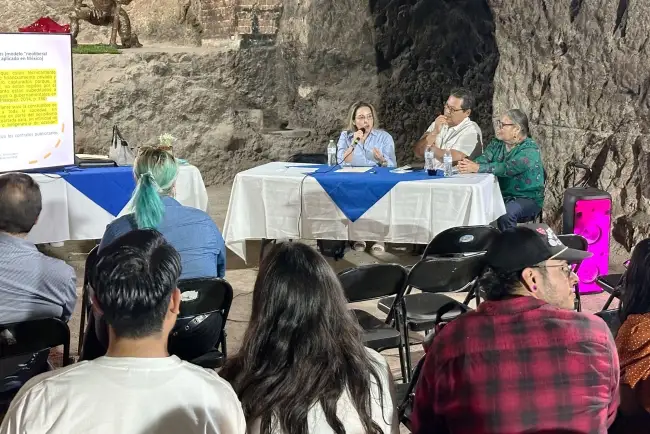 Resulta con gran éxito Simposio de Historia en Nogales