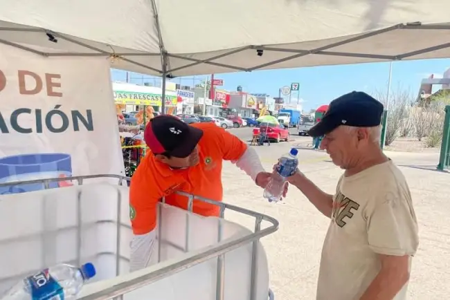 Reforzarán puntos de hidratación ante calor extremo
