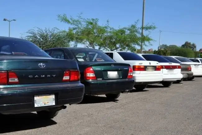 Están a la espera de carros “chocolates” no regularizados