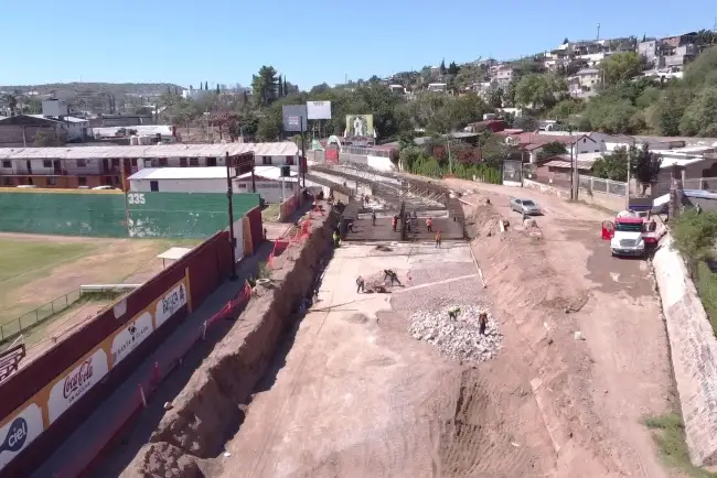 Dan ultimátum a empresas constuctoras