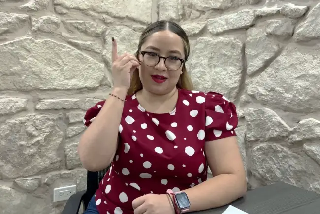 Conformará regidora sorda comisión para personas con discapacidades