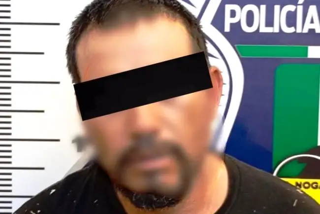Detienen a presunto asaltante armado