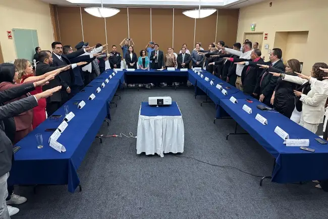 Presenta el alcalde Juan Gim Nogales a su nuevo gabinete