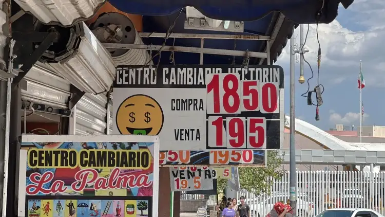 Cierra tipo de cambio en 20.02 pesos por un dólar