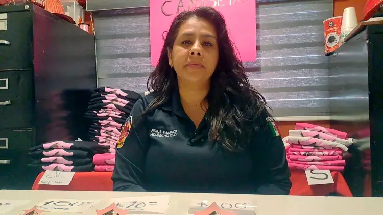 Venta de camisetas contra el cáncer de mama beneficiará a 7 mujeres