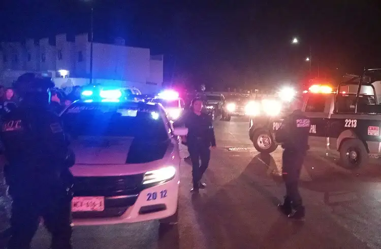 Hospitalizan a persona después de ser golpeado por varios sujetos; detienen a uno