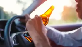 Detienen a conductor ebrio en horas de la madrugada