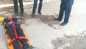 Auxilian a dos por sobredosis en lavado de autos