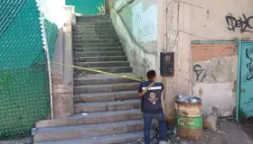 Por seguridad clausuran acceso de la escalinata Embarcadero