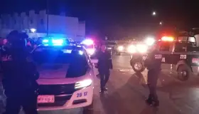 Hospitalizan a persona después de ser golpeado por varios sujetos; detienen a uno