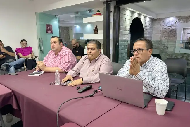 Comparten datos importantes en reunión de La Mesa del Agua