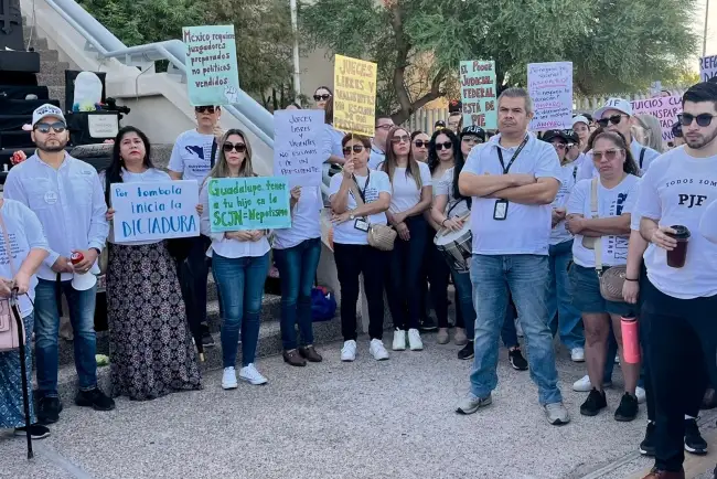 Se manifiestan trabajadores del Poder Judicial de la Federación