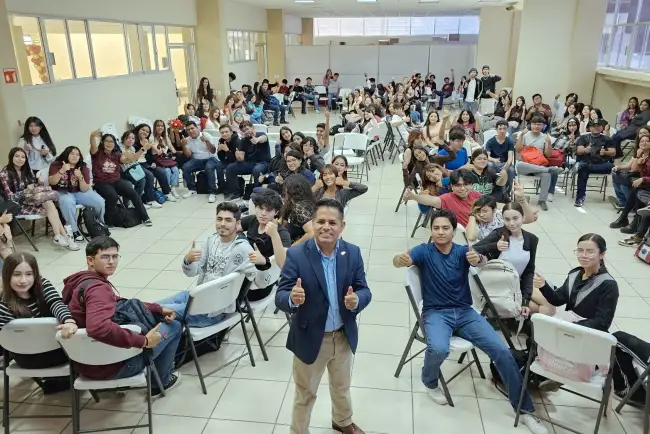 Aprovechan talleres y conferencias en Jornada de Administración del ITN