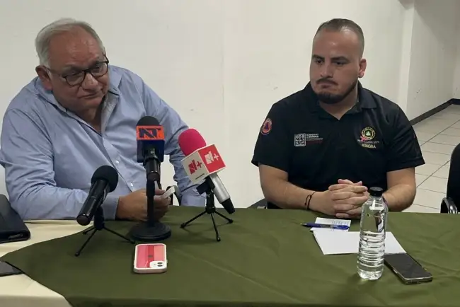 Causa sequía y lluvia grieta en ejido de 3 kmts