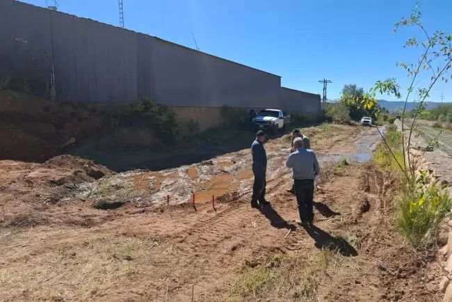 Anuncian reparación de línea principal de agua en Pueblitos