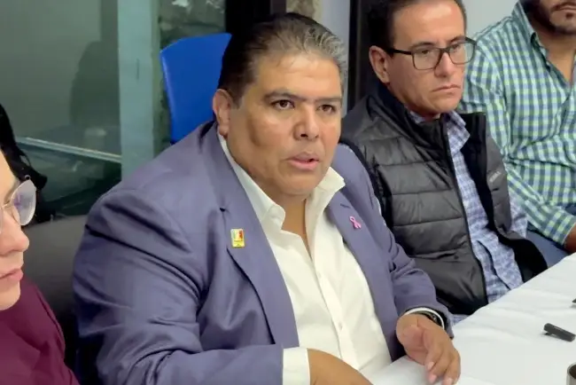 Sigue combate contra casas abandonadas