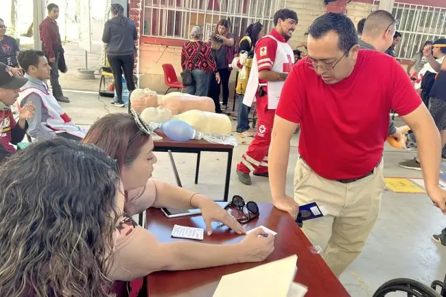 Atienden al CAM 55 con Jornada Comunitaria del Bienestar