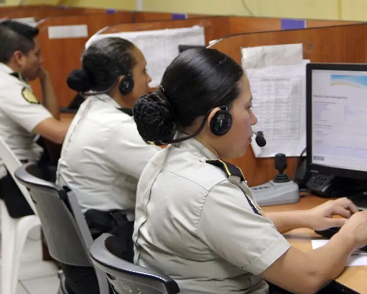 Denuncia mujer amenazas con arma de fuego de su ex pareja