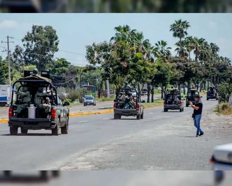 Llegan a Culiacán 100 elementos de las Fuerzas Especiales del Ejército