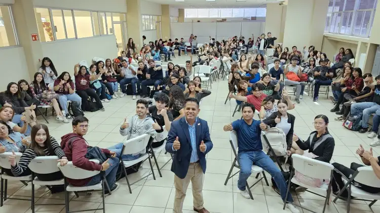 Aprovechan talleres y conferencias en Jornada de Administración del ITN