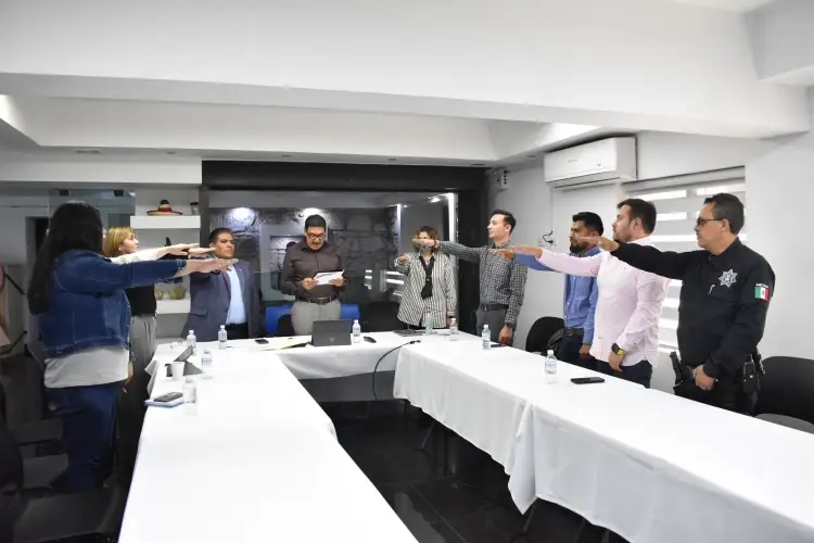 Instala Alcalde Junta de Gobierno de DIF y ratifican a la Directora