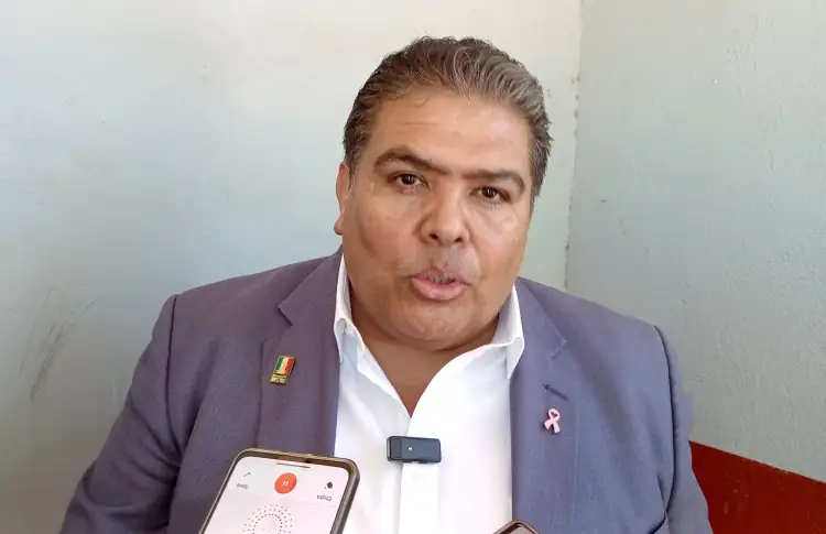 Atiende Ayuntamiento a vecinos sobre explosiones