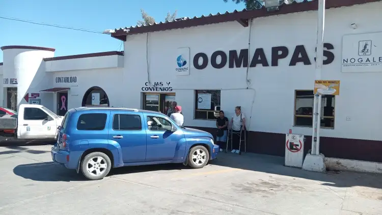 Buscan apoyar a usuarios cumplidos en el pago del agua