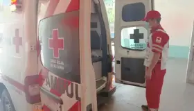 Atropella motociclista a menor y huye del lugar