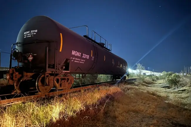Atienden Bomberos de Nogales fuga de gas en tanque ferroviario