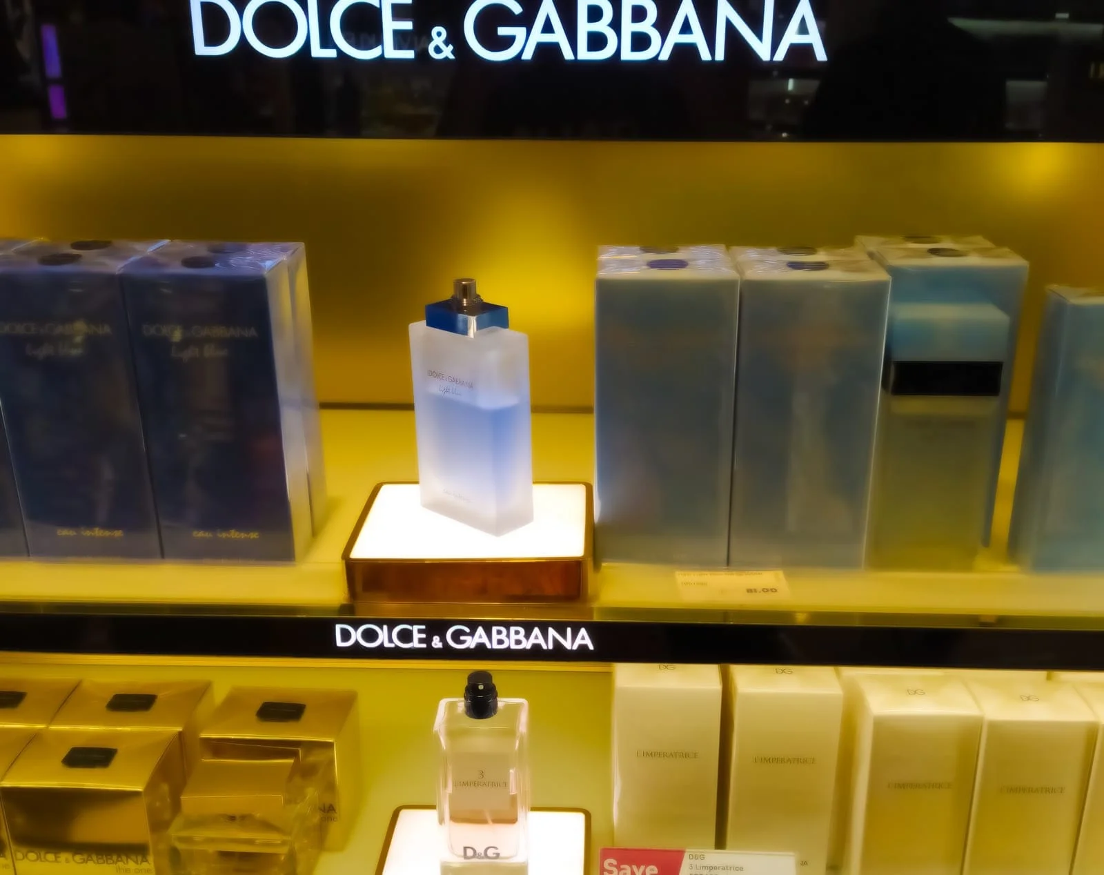 Marcas de ropa y sus perfumes insignia: un maridaje que destaca siempre