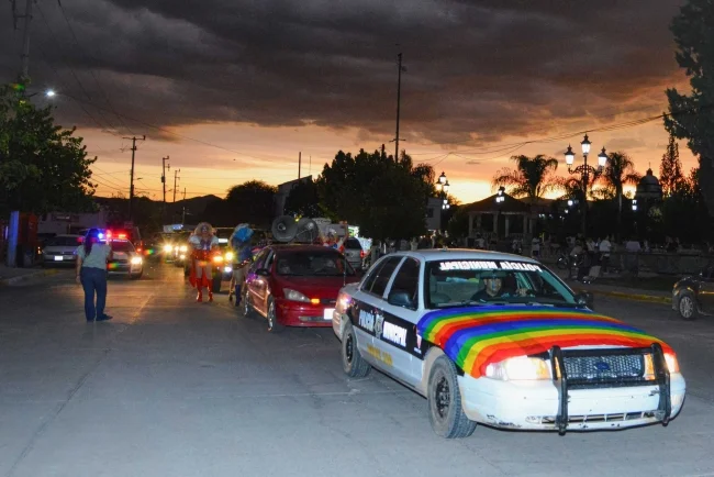 Ímuris celebra la diversidad con marcha Pride y show Drag 2025