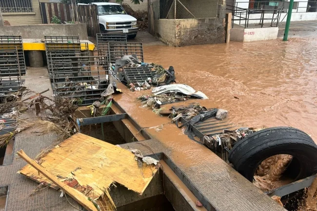 Rejillas abatibles reducen riesgos durante lluvias en Nogales: Ayuntamiento