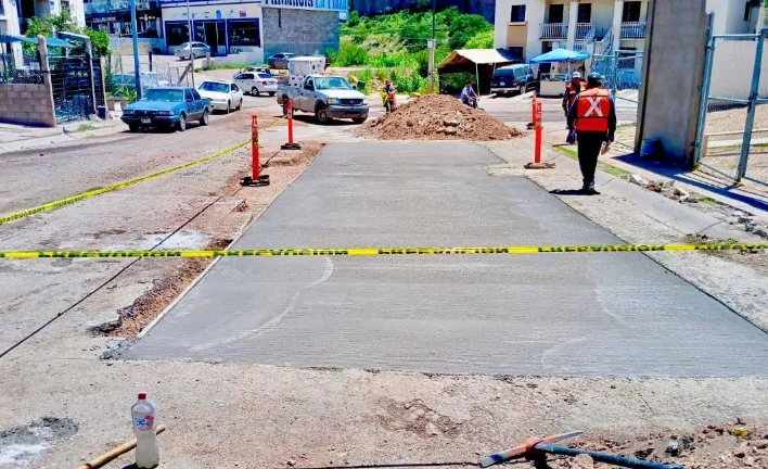 Avanza el bacheo en la frontera de Nogales