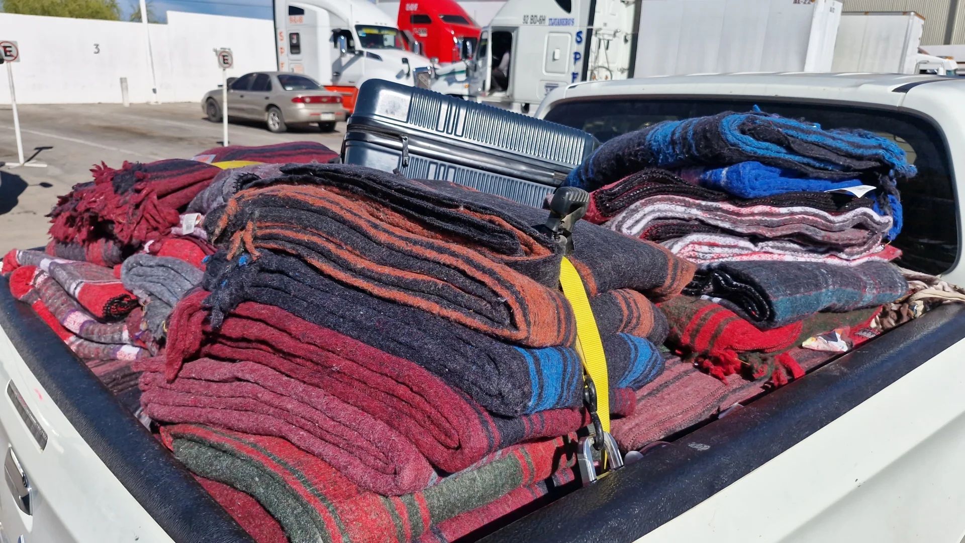 Productores de Sinaloa reciben respaldo de empresarios nogalenses en medio de bloqueo fronterizo