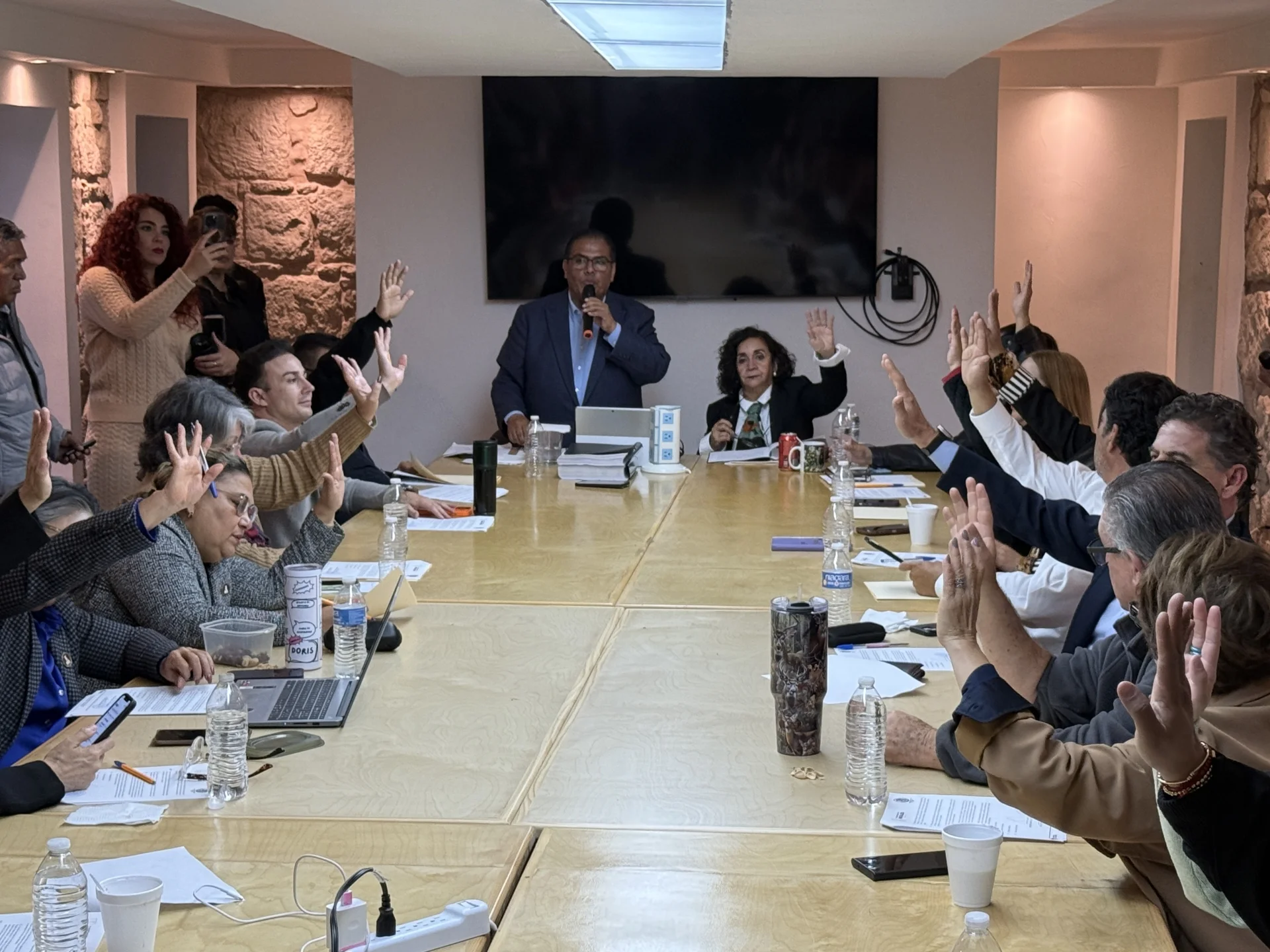 Transparencia, seguridad y orden administrativo marcan sesión de Cabildo