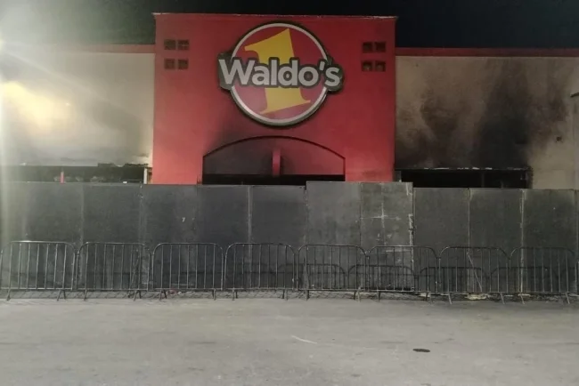 Directivos de Waldo’s declaran por siniestro en tienda de Hermosillo: FGJES
