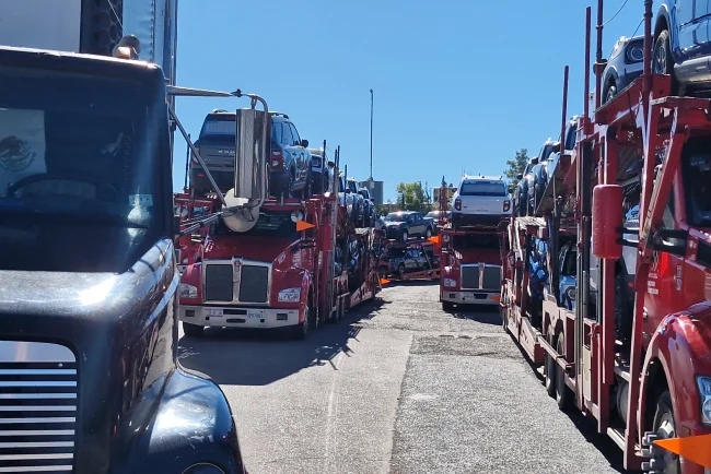 Productores mantienen bloqueo en Garita Mariposa; exigen respuesta del Gobierno Federal