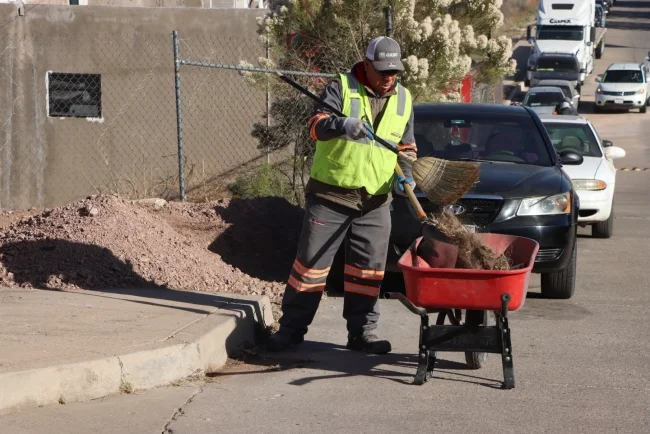 Refuerzan recuperación de espacios públicos con jornada de “Sabarriendo” en San Sebastián