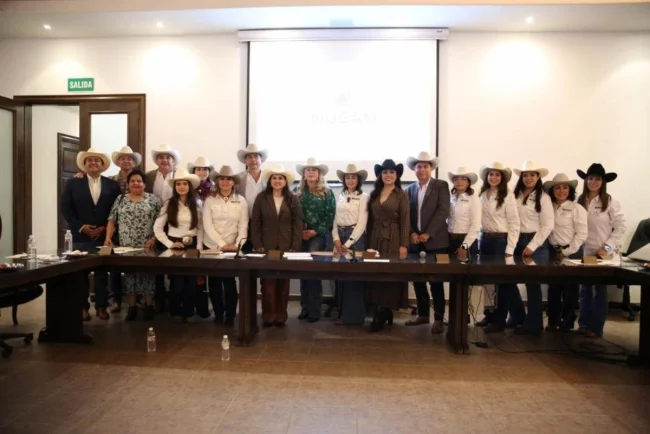 Mujeres ganaderas toman protesta en Sonora; Sagarhpa reafirma avances sanitarios