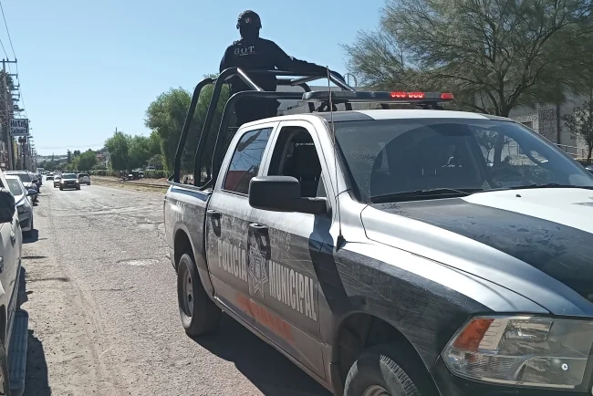 Atienden policías dos reportes por daños materiales en Nogales