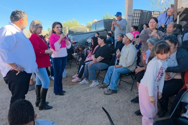 Atiende Lorenia Valles convivencias navideñas
